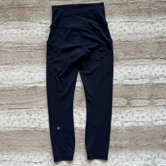 Lululemon Wunder Train High-Rise Crop with Pockets 23" in True Navy Size 4 - Picture 5 of 16